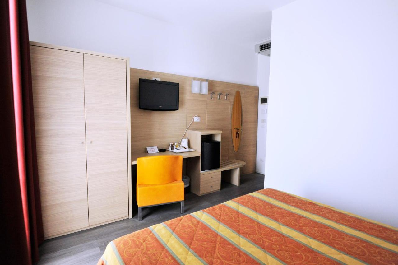 Double Room with Balcony and Sea View,1003277184:JPEG