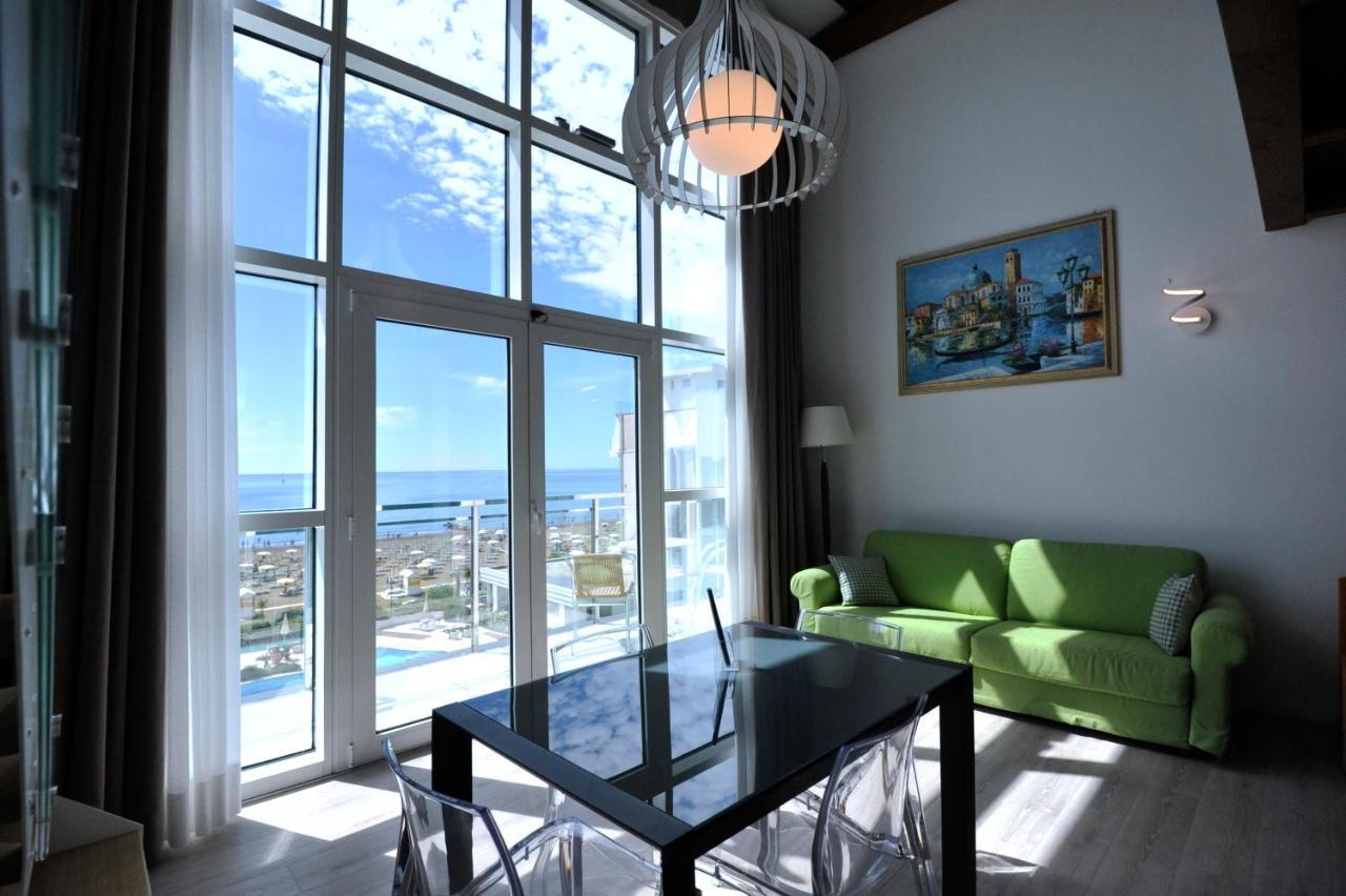 Suite with Balcony and Sea View,1003279416:JPEG