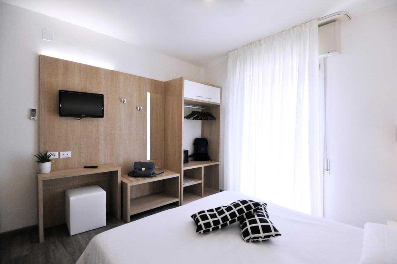 Superior Family Room,1164904404:JPEG