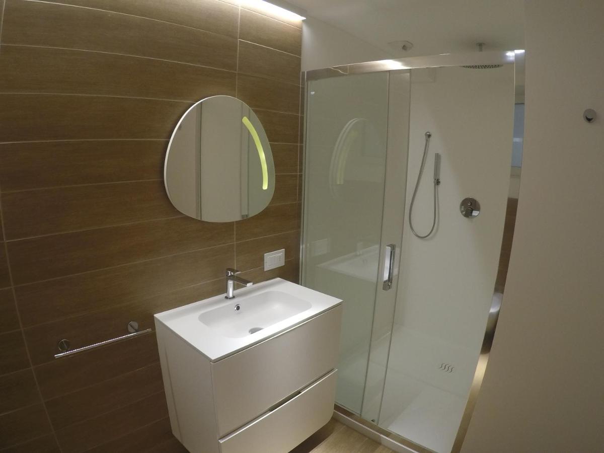 Appartamento con 2 Camere da Letto e Terrazza