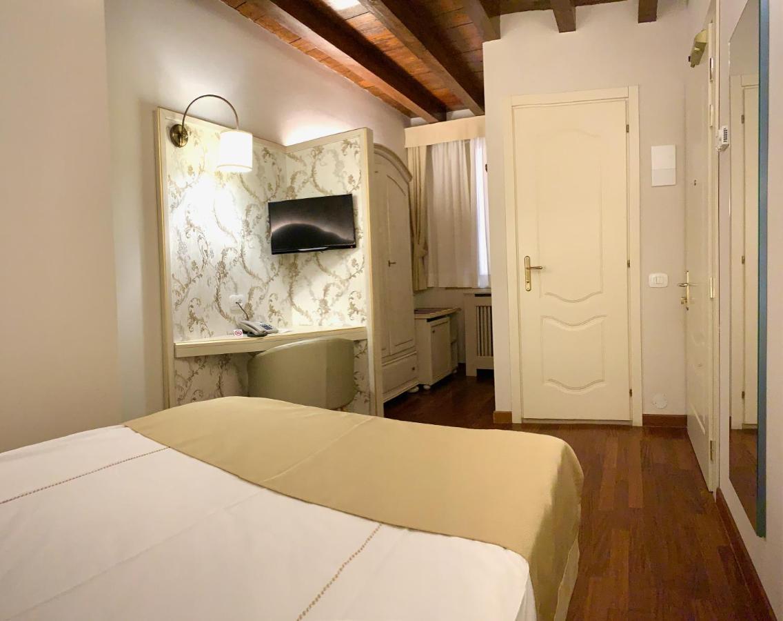 Single Room,1011590152:JPEG