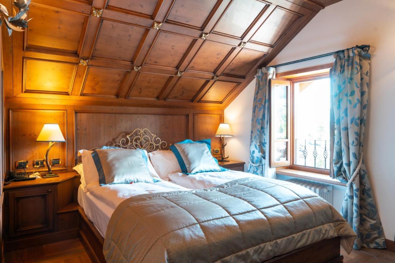Luxury Double Room,1758354044:JPEG