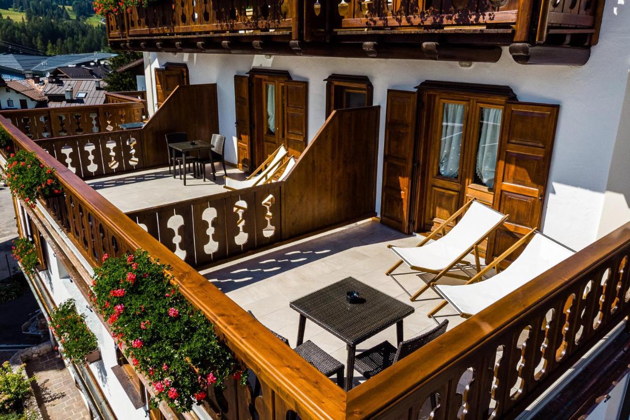 Superior Double or Twin Room with Balcony and Mountain View,1024809997:JPEG