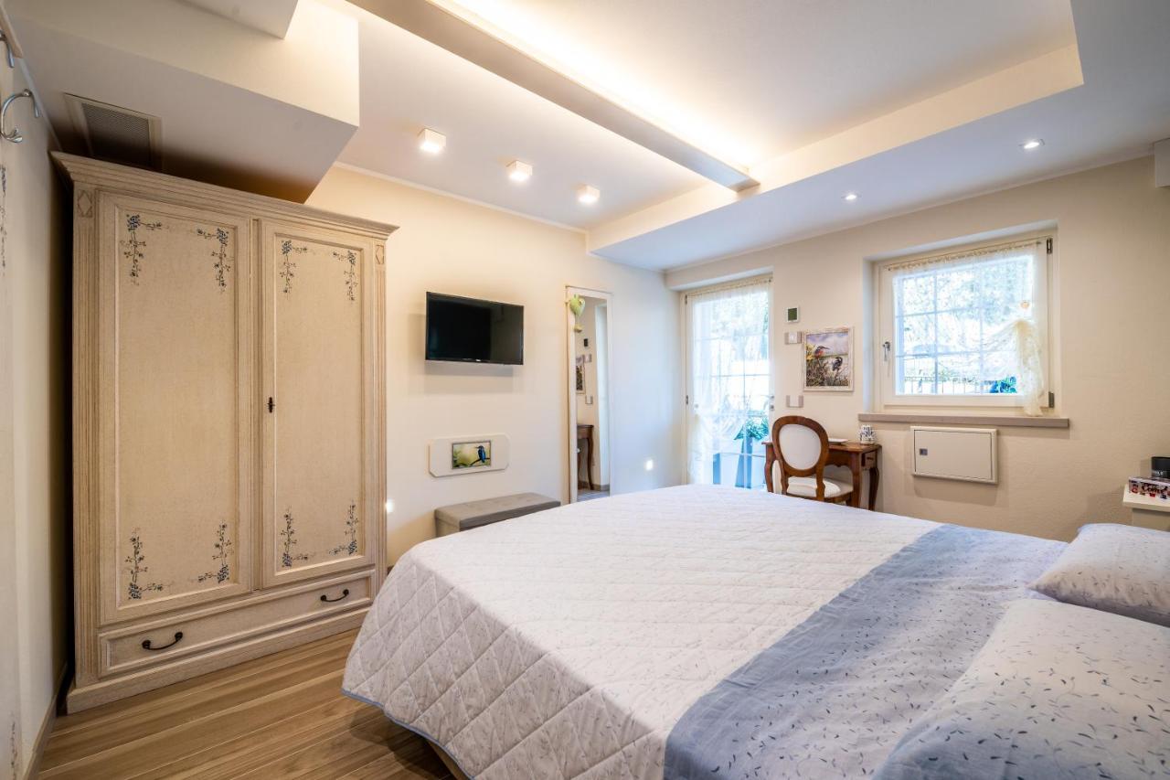 Double Room with Patio,1043158249:JPEG