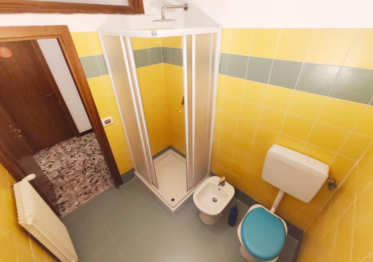 Chambre Simple avec Salle de Bains Commune