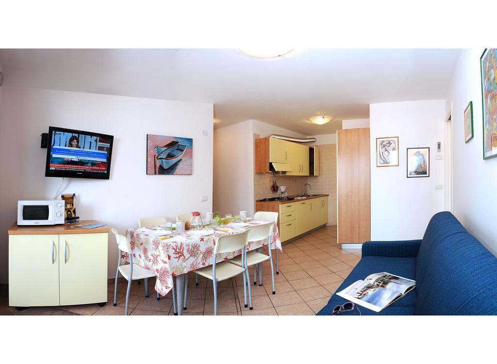 Two-Bedroom Apartment (6 Adults),109736568:JPEG