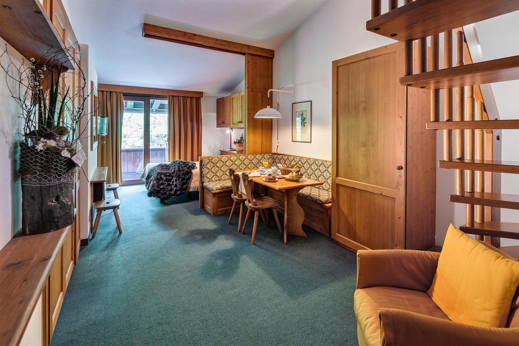 Junior Suite with Balcony
