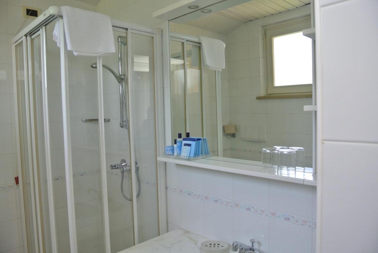 Superior Double or Twin Room Lake View