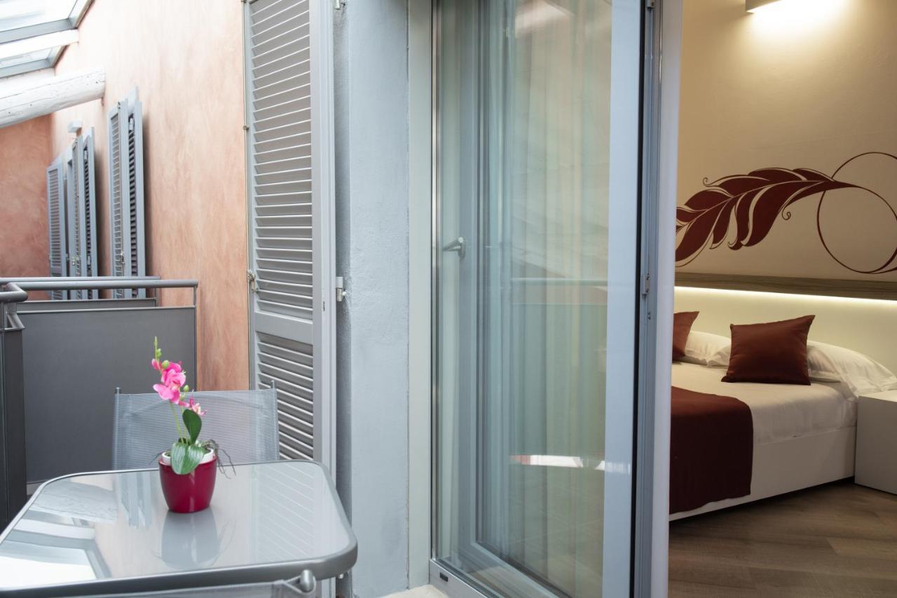 Double Room with Balcony,1128549249:JPEG