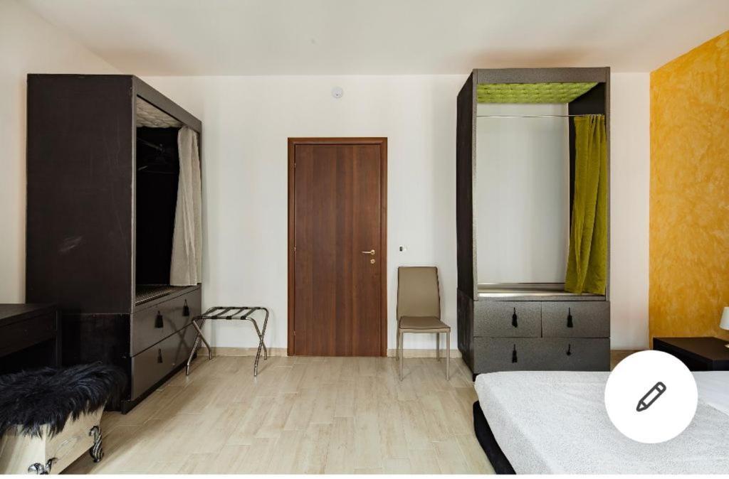 Dreibettzimmer mit eigenem externen Bad