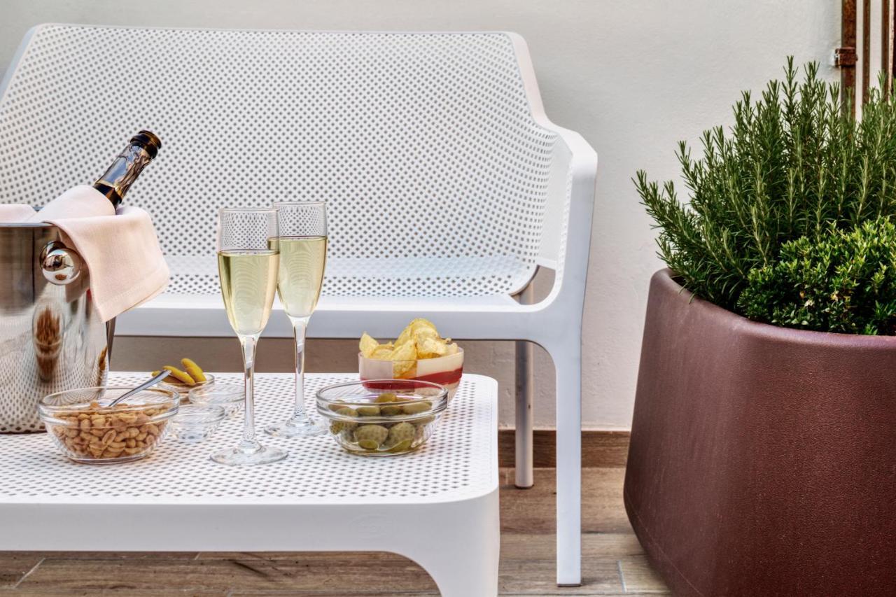 Classic Double or Twin Room - Annex,1209437239:JPEG