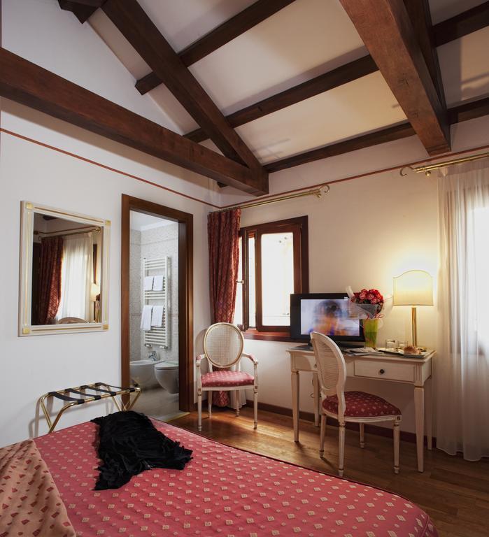 Quarto Duplo Deluxe