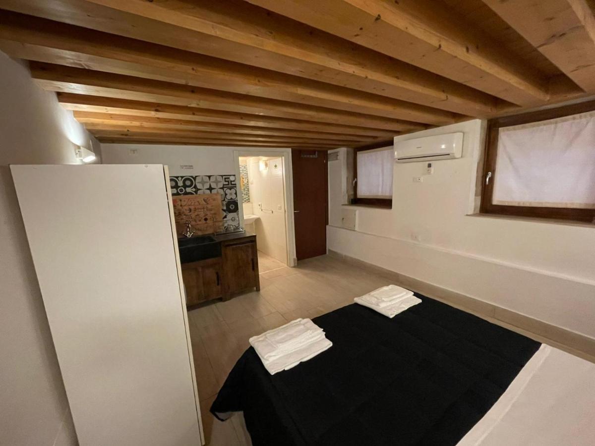 Quarto Duplo com Banheiro Privativo