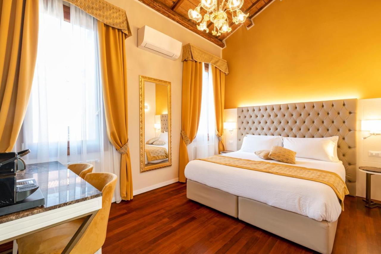 Deluxe Double or Twin Room,1201750183:JPEG