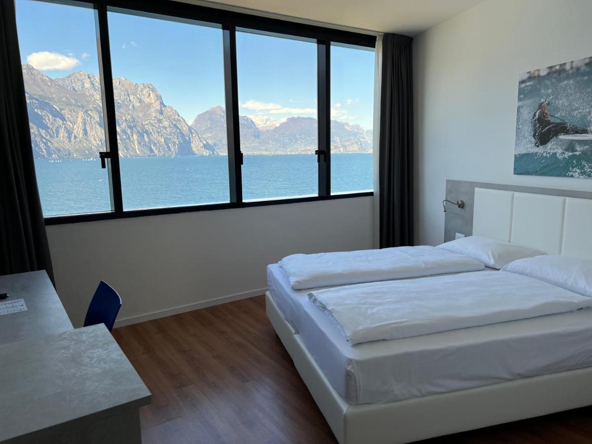 Double or Twin Room Lake View