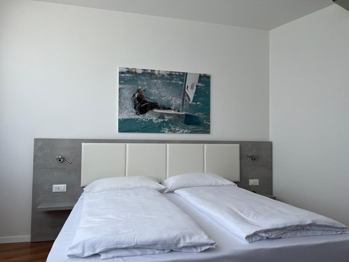 Double or Twin Room Lake View