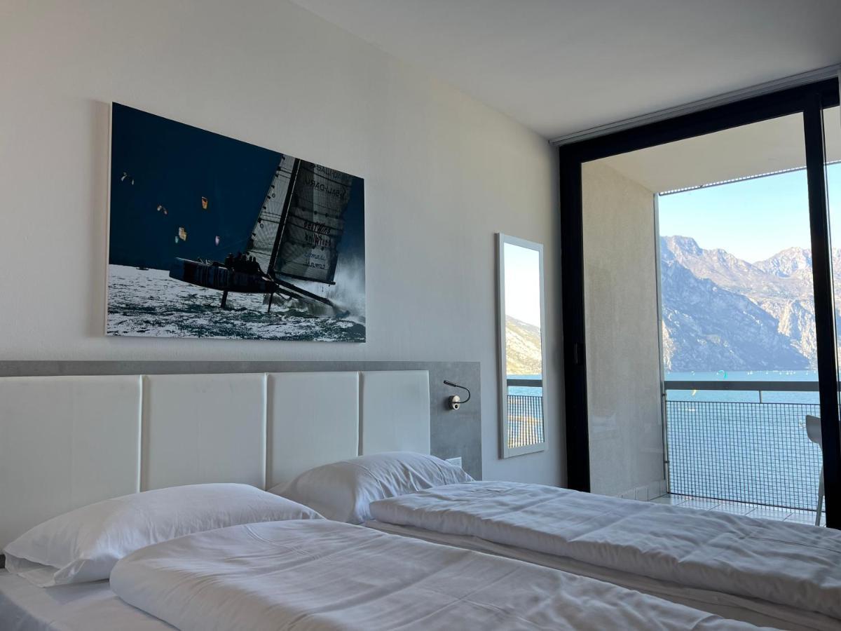 Double or Twin Room Lake View