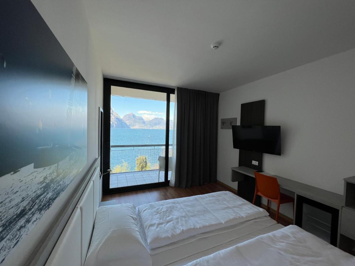 Double or Twin Room Lake View