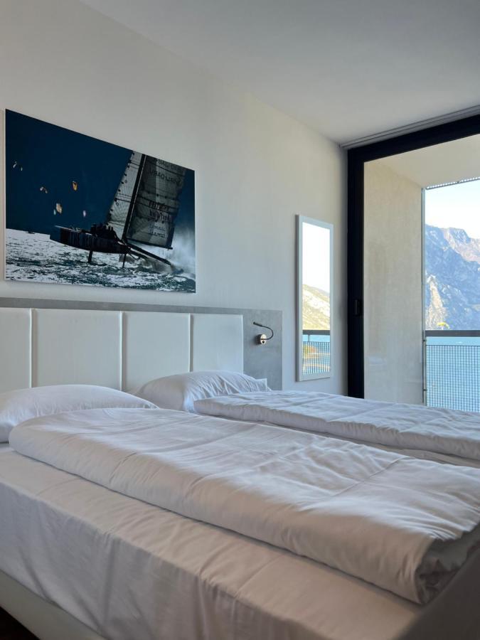 Double or Twin Room Lake View