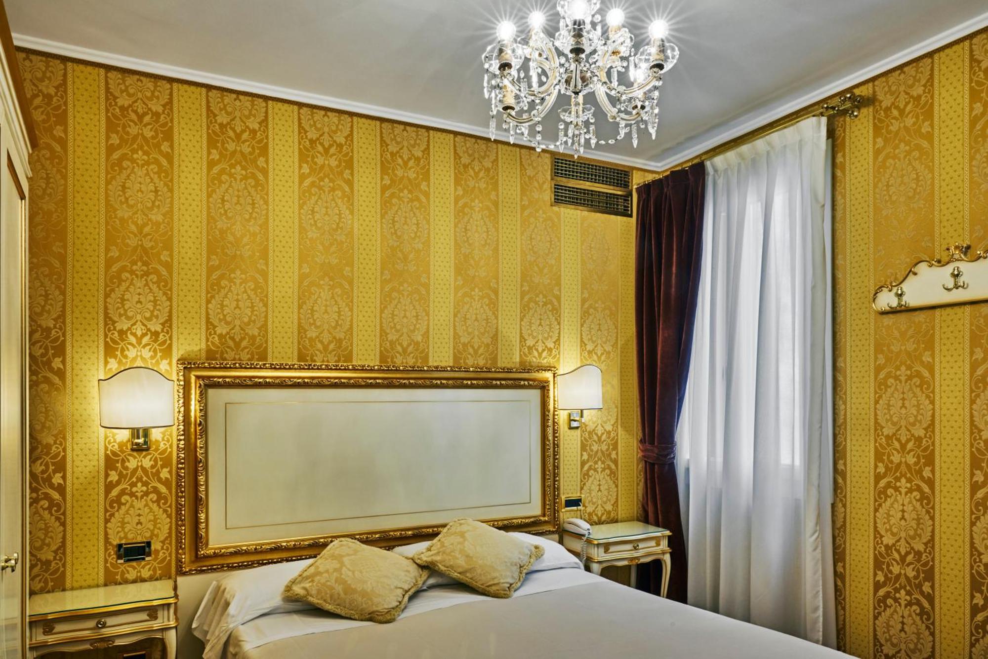 Classic Double or Twin Room