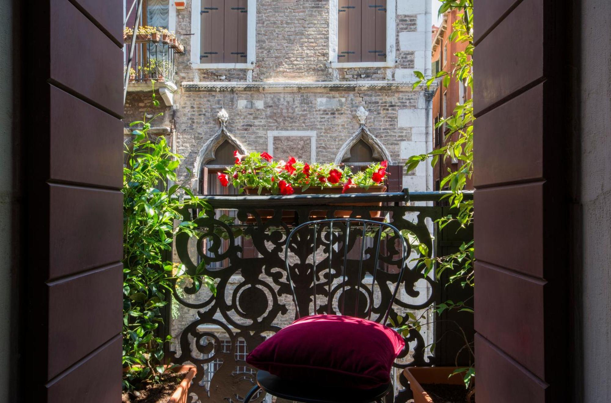 Classic Double Balcony Canal View