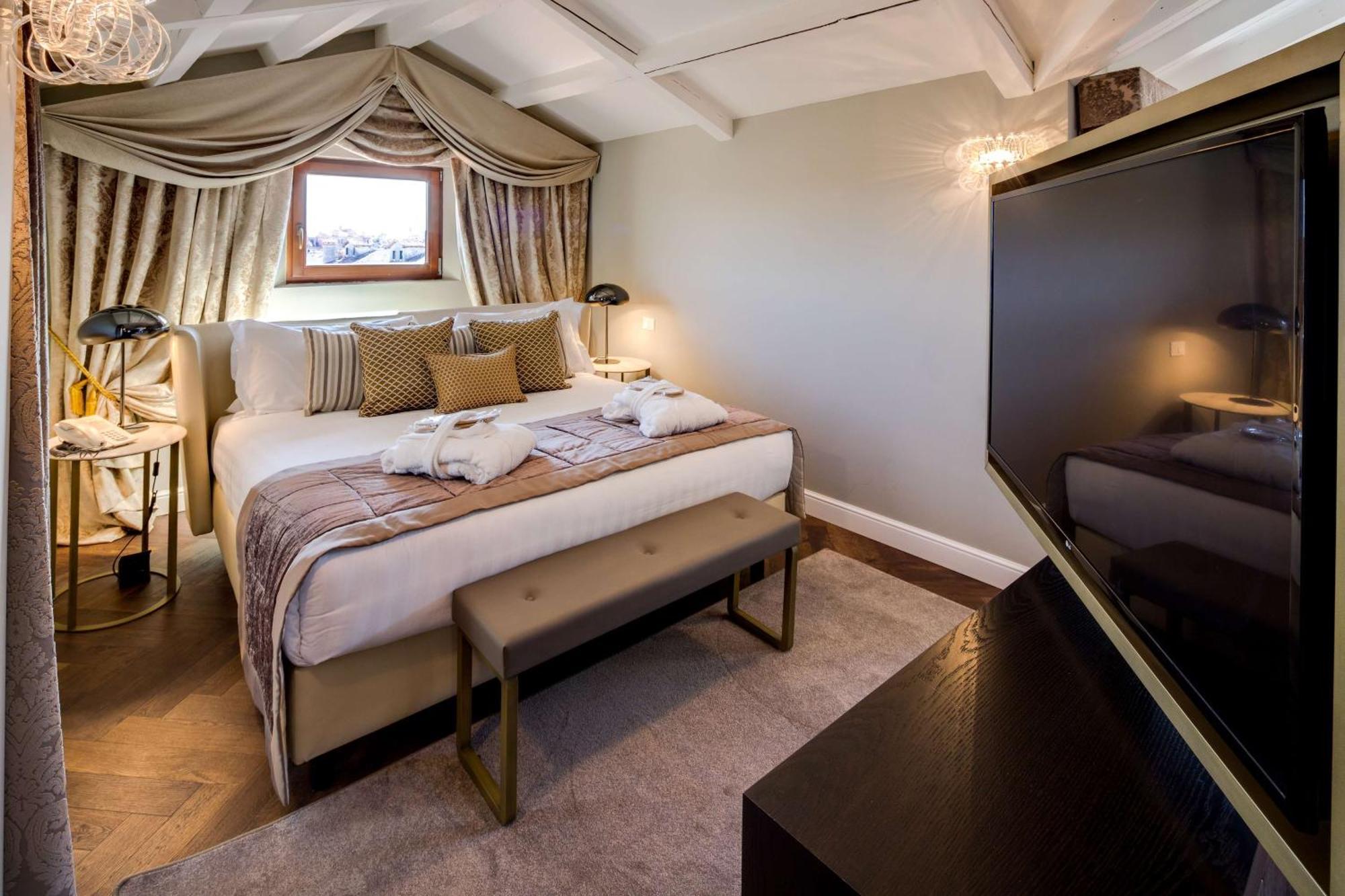 Suite Lit Queen-Size Deluxe
