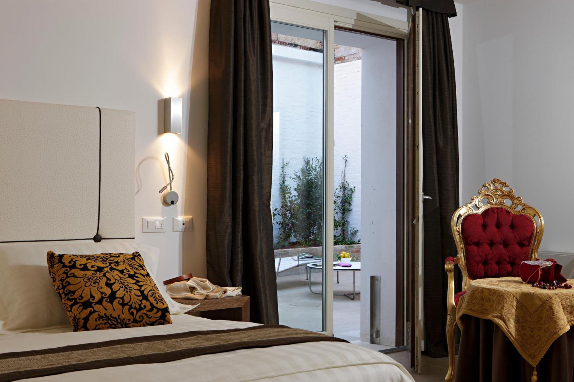 Superior Double Room Patio