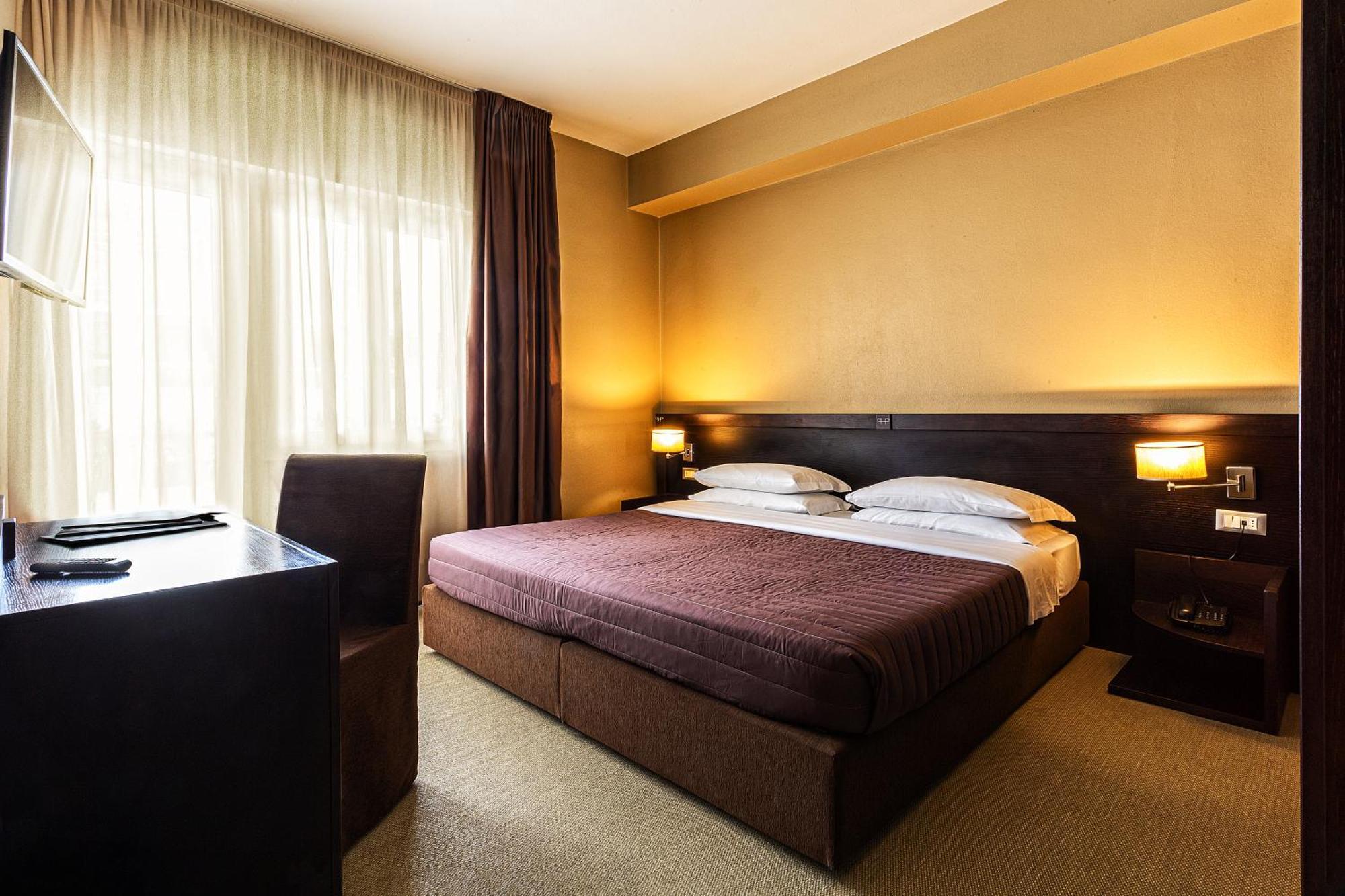 Chambre Double ou Lits Jumeaux Confort avec Terrasse