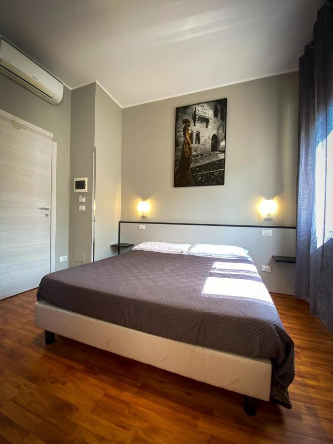 Quarto Individual Econômico