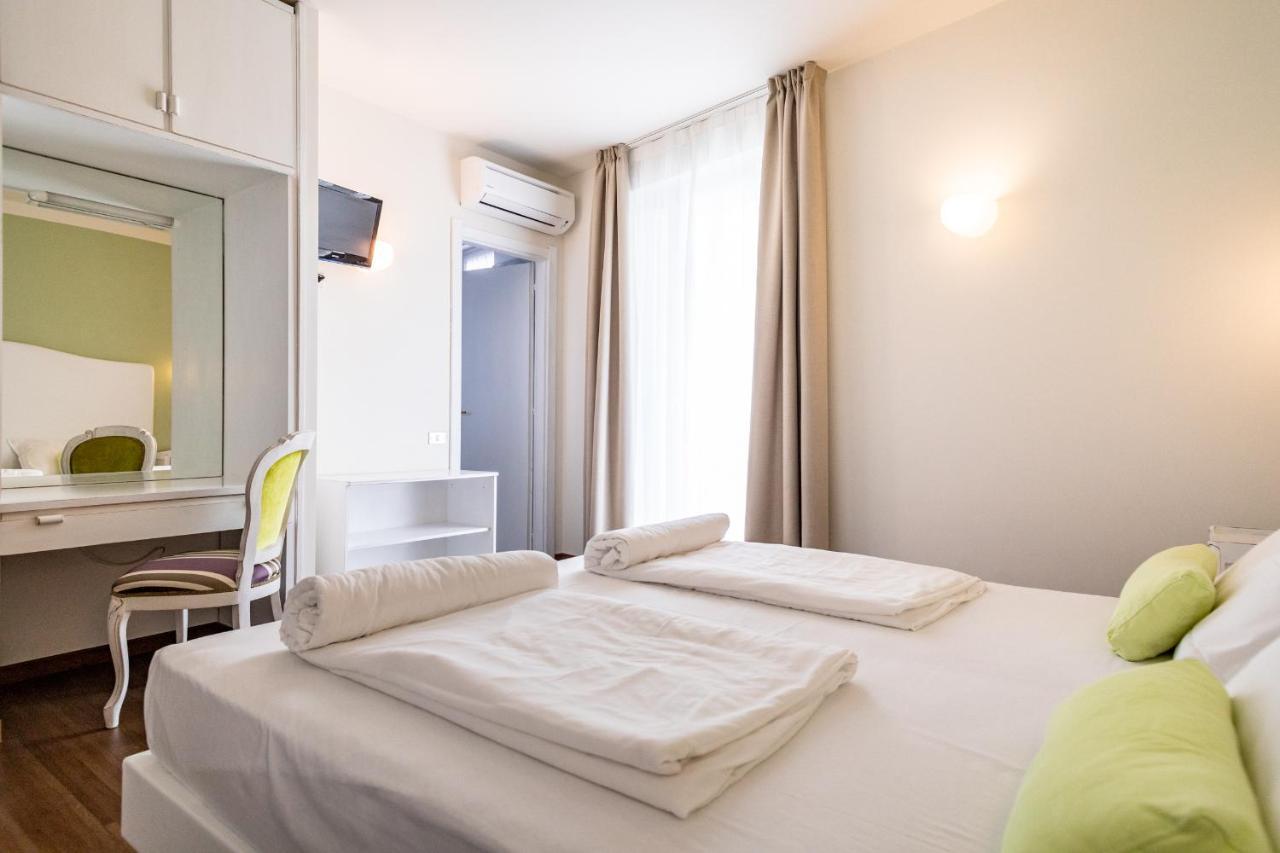 Double or Twin Room Balcony Garden View