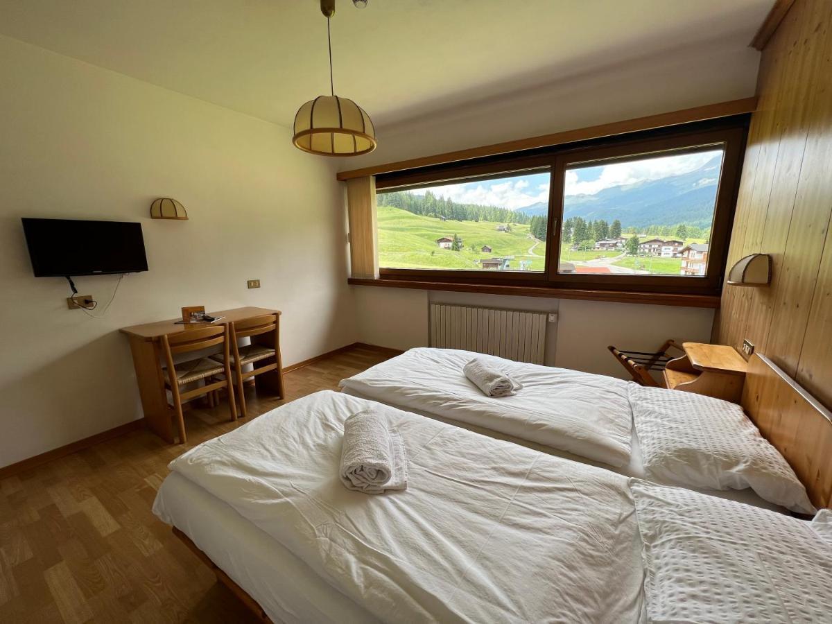 Double or Twin Room,1243310809:JPEG