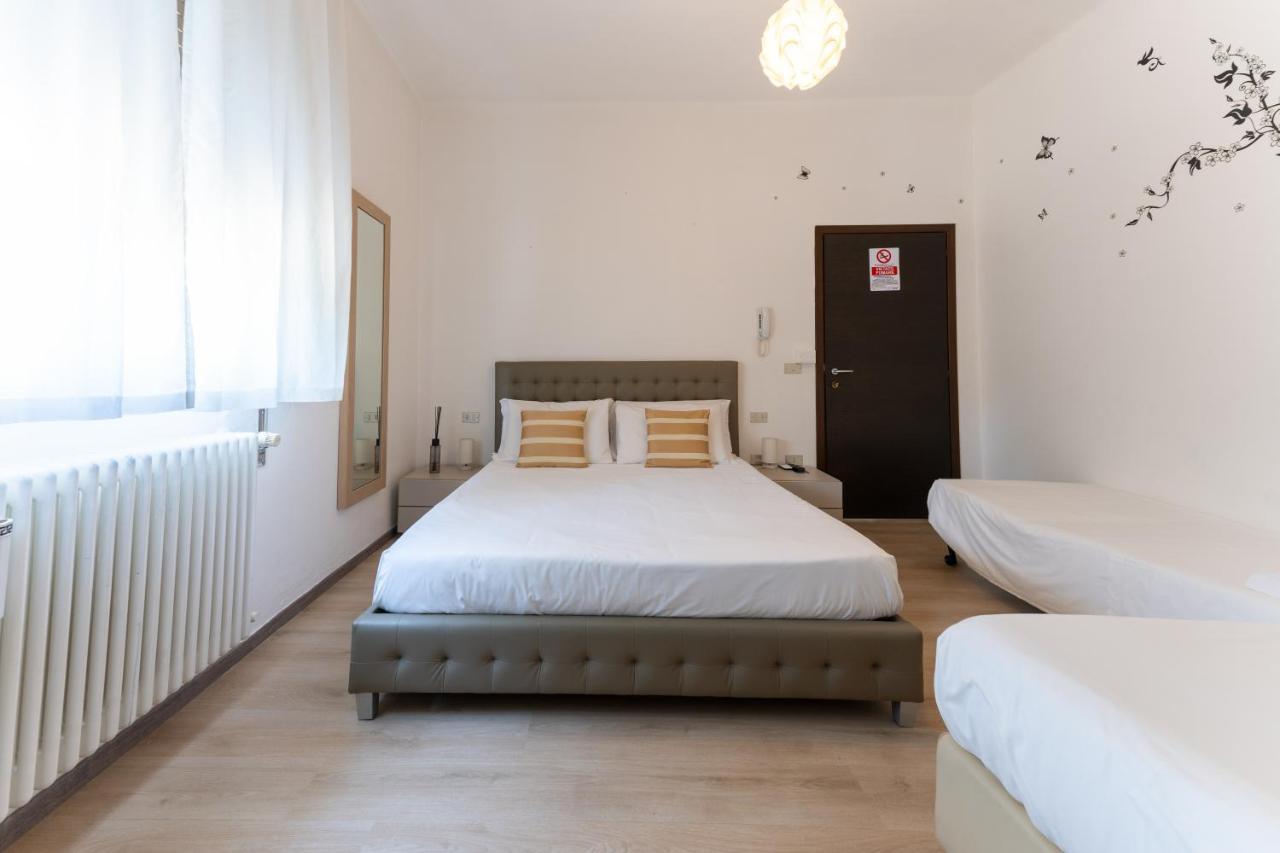 Quadruple Room,1243505668:JPEG