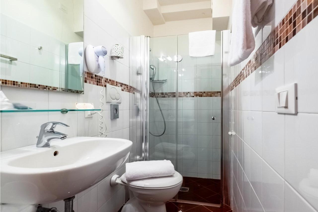 Superior Triple Room,1589132892:JPEG