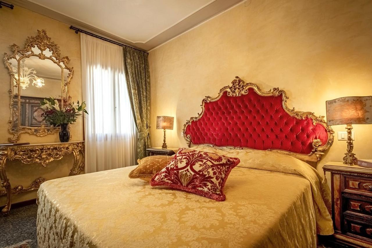 Deluxe Double or Twin Room City View