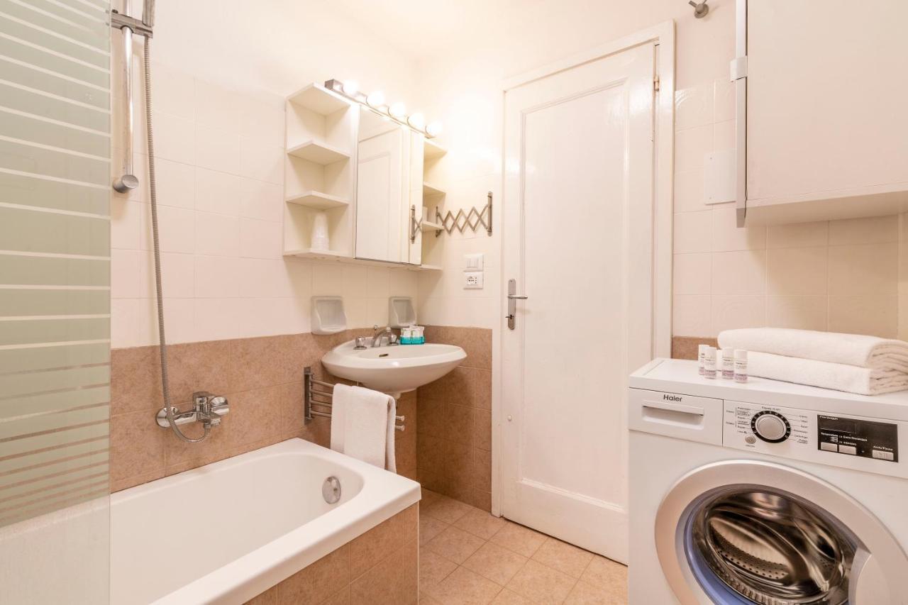 Two-Bedroom Apartment,1258957618:JPEG