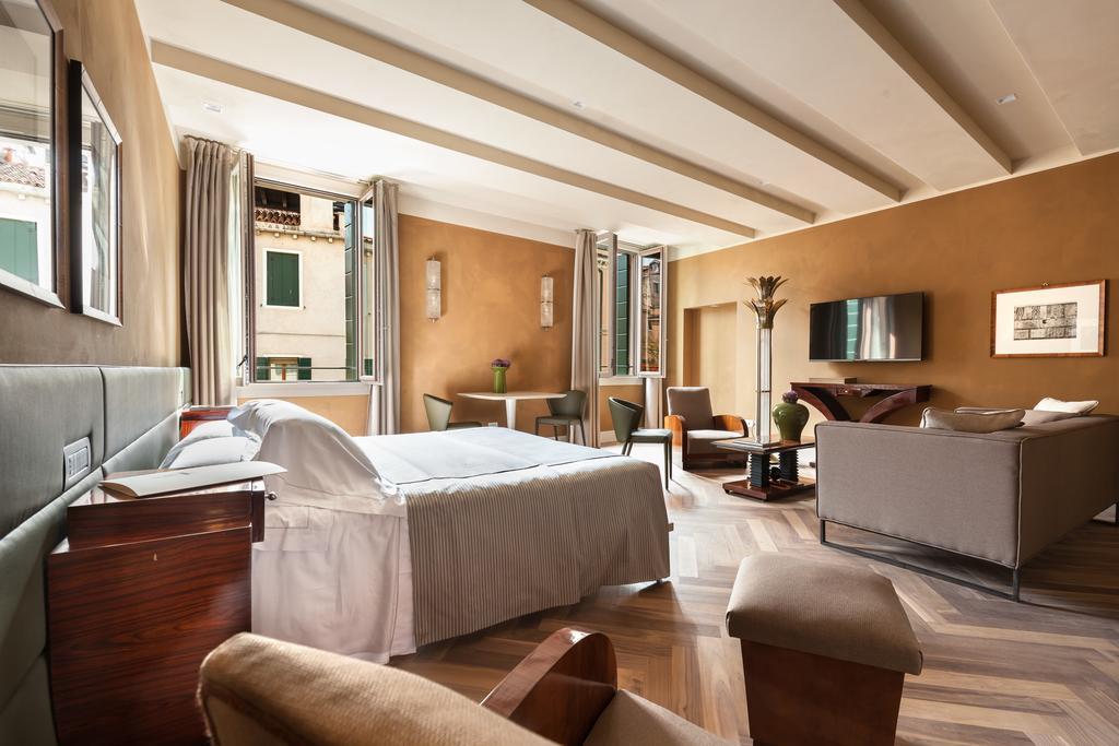 Suite Queen com Vista Canal e Banho Turco