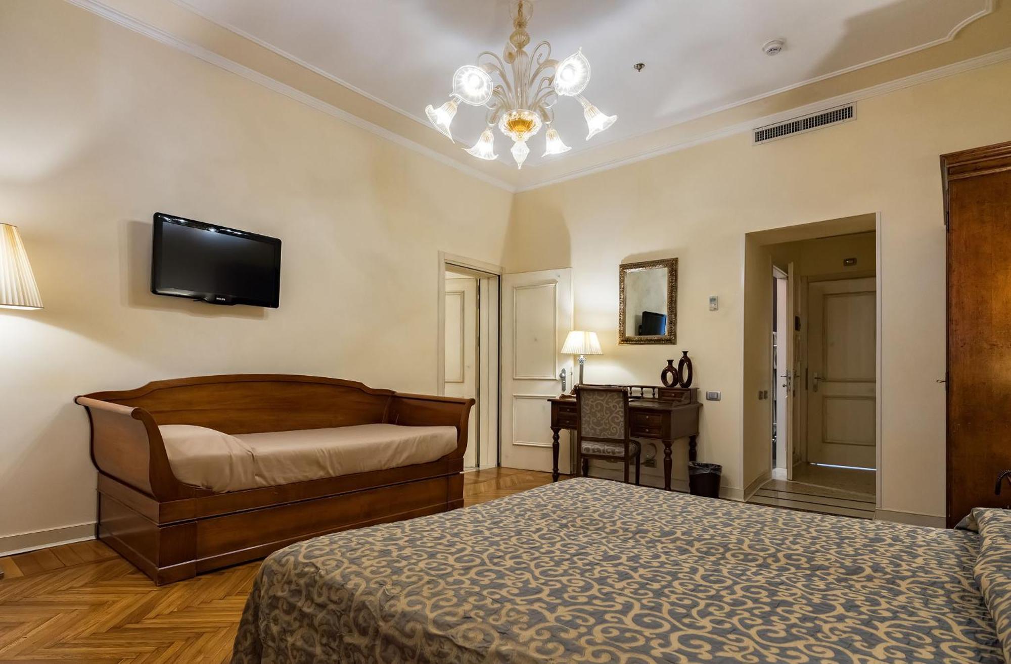 Comfort Quadruple Room