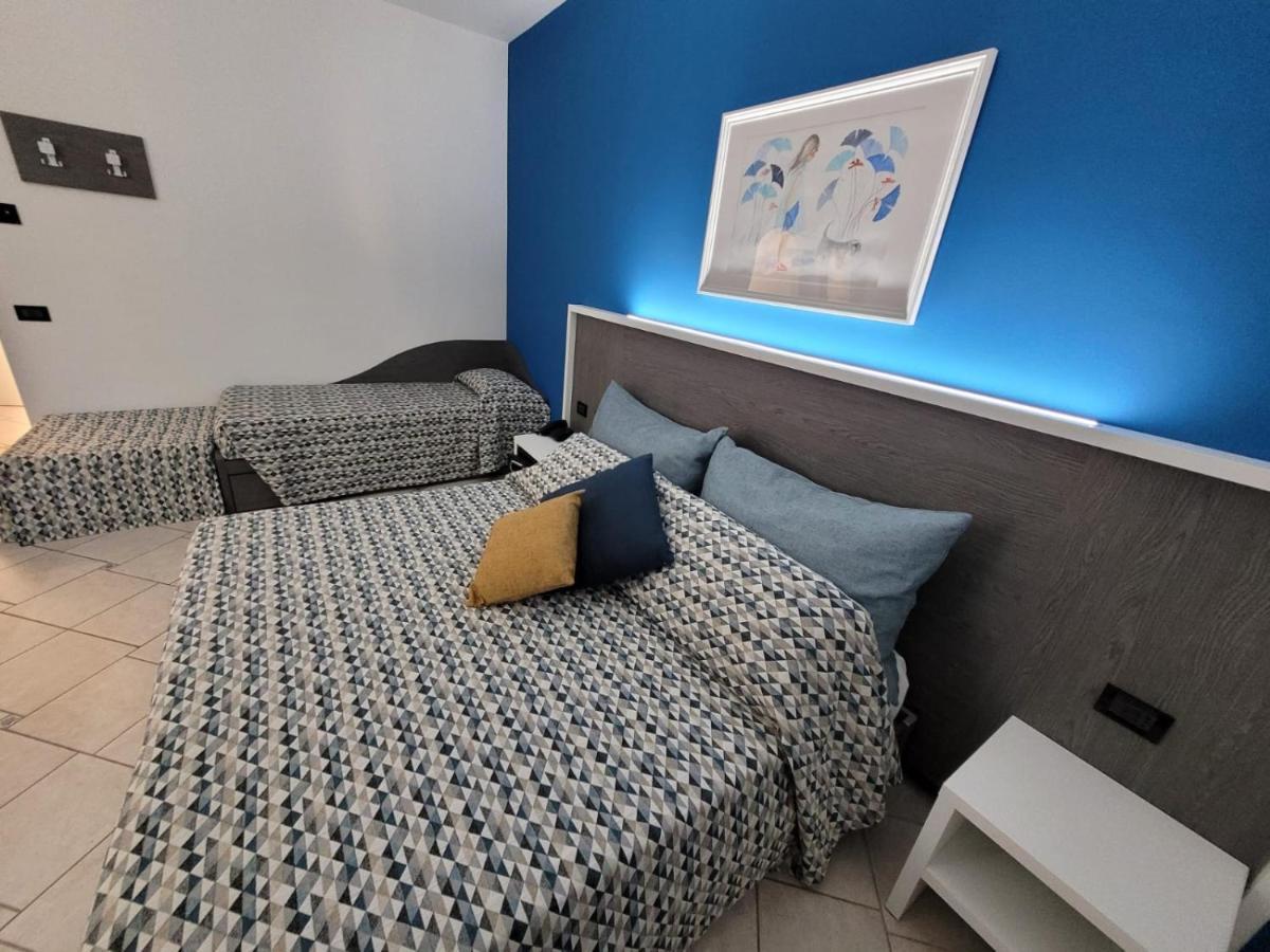 Triple Room,1296817558:JPEG