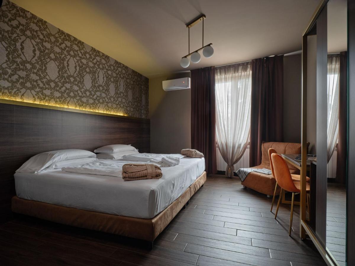 Superior King Suite