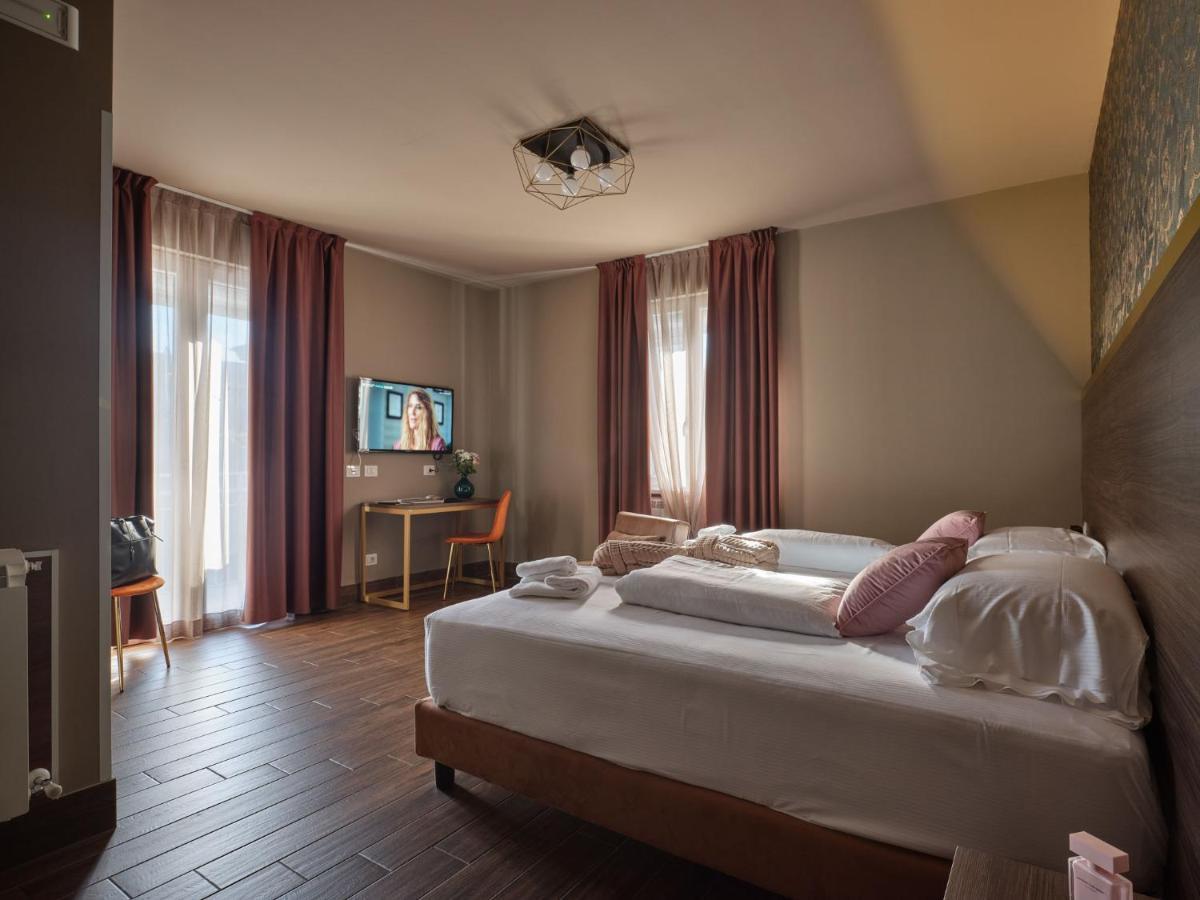 Superior King Suite
