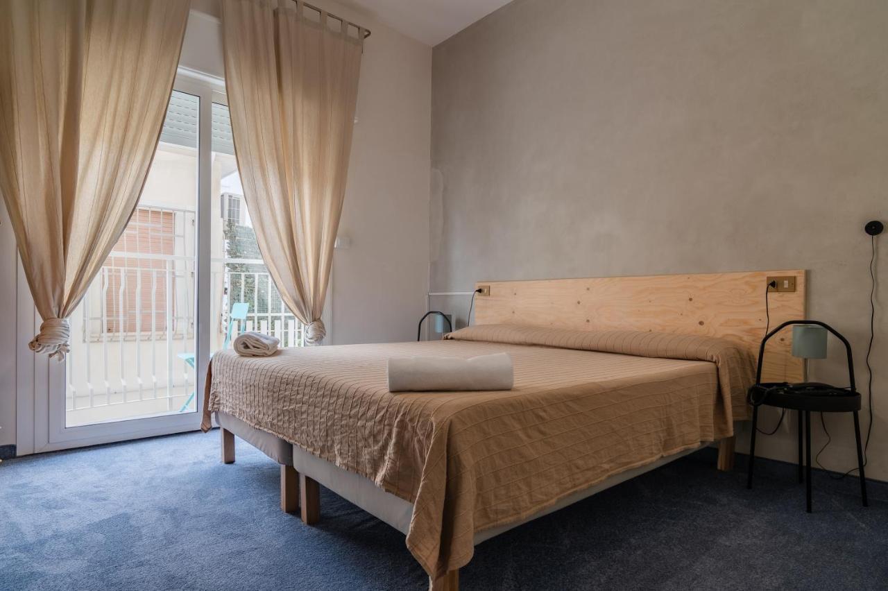 Double or Twin Room with Partial Sea View,1338113264:JPEG