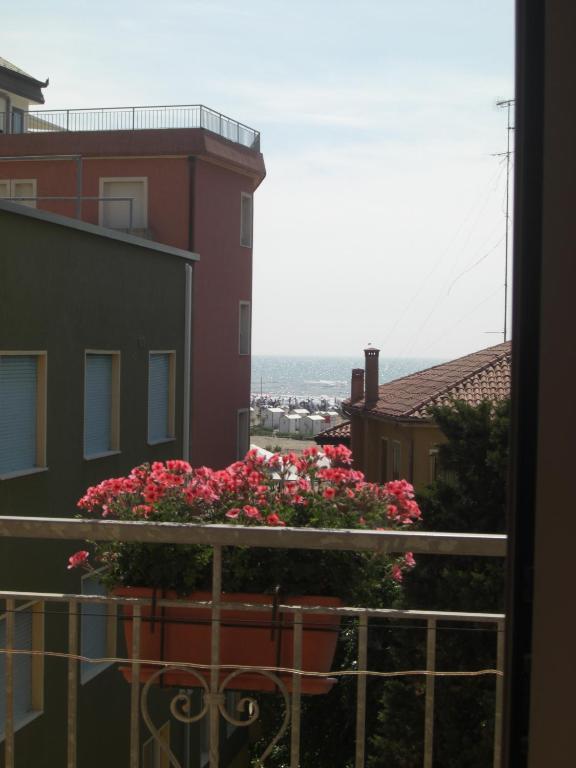 Camera Matrimoniale/Doppia con Letti Singoli con Balcone