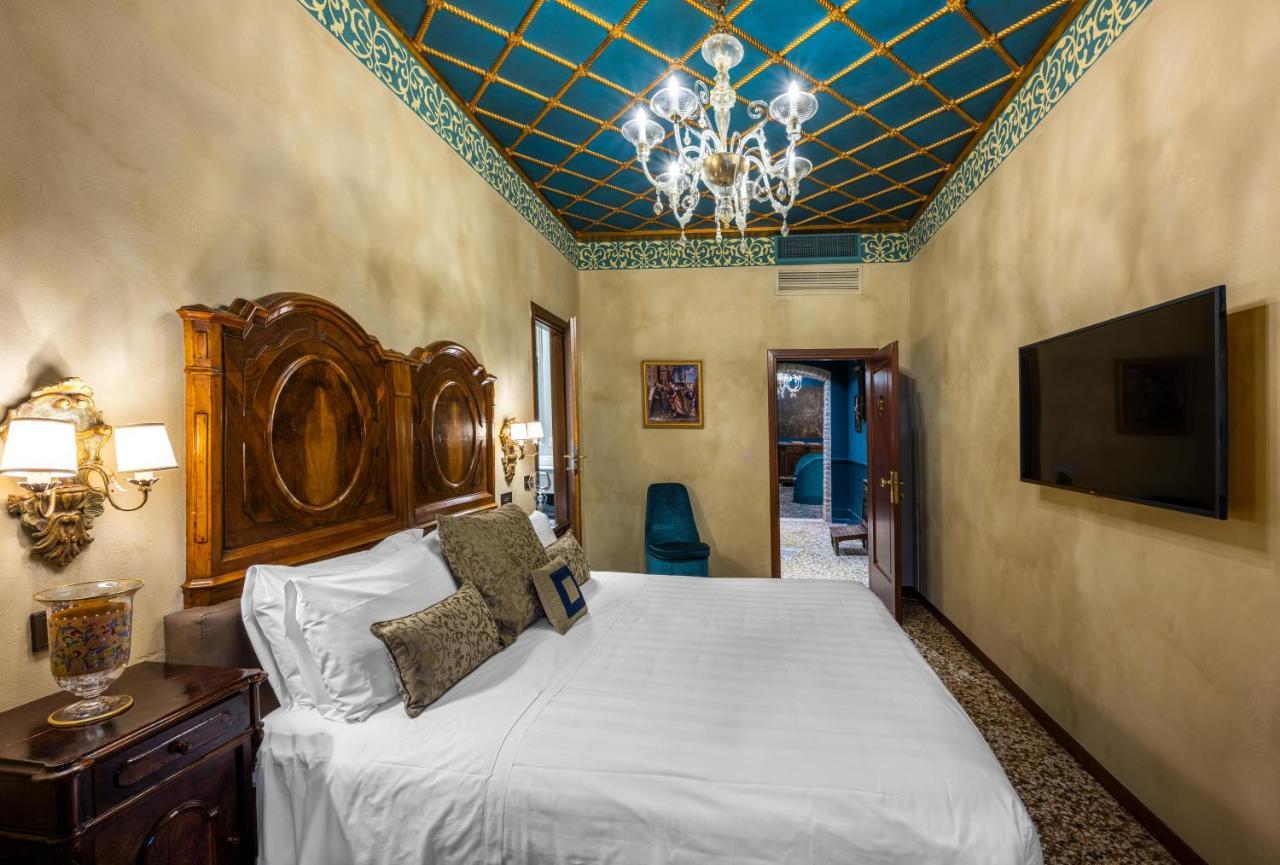 Superior Room canal view