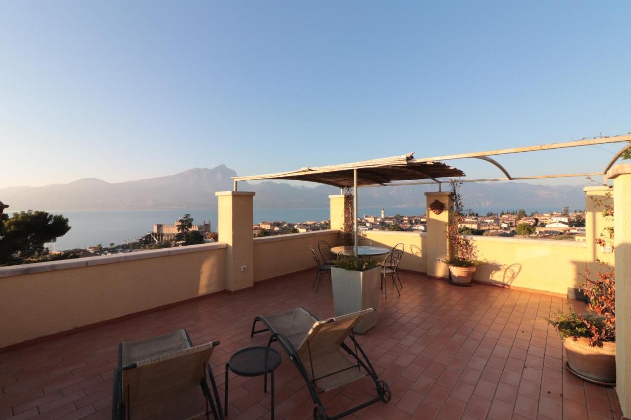 Appartamento con 1 Camera da Letto, Terrazza e Vista Lago