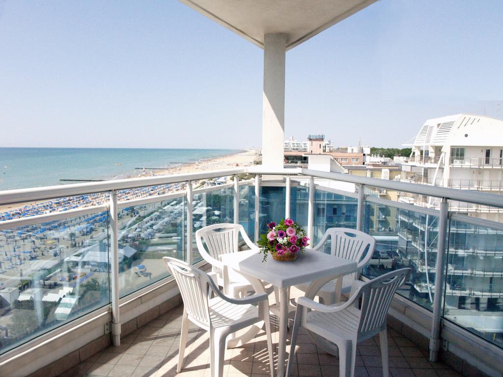 Chambre Quadruple avec Balcon - Vue sur Mer