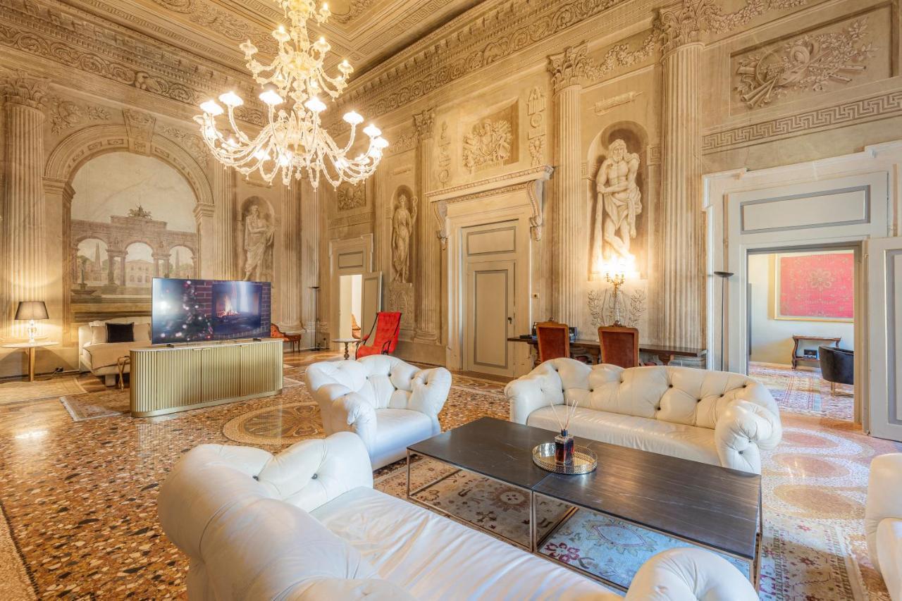 Two-Bedroom Suite,1593102878:JPEG