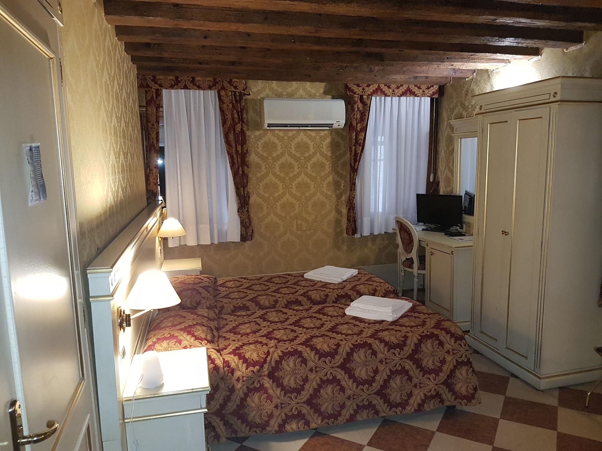Basic Double Room