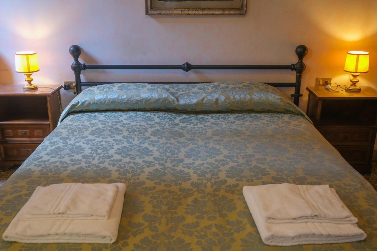 Triple Room with Shared Bathroom