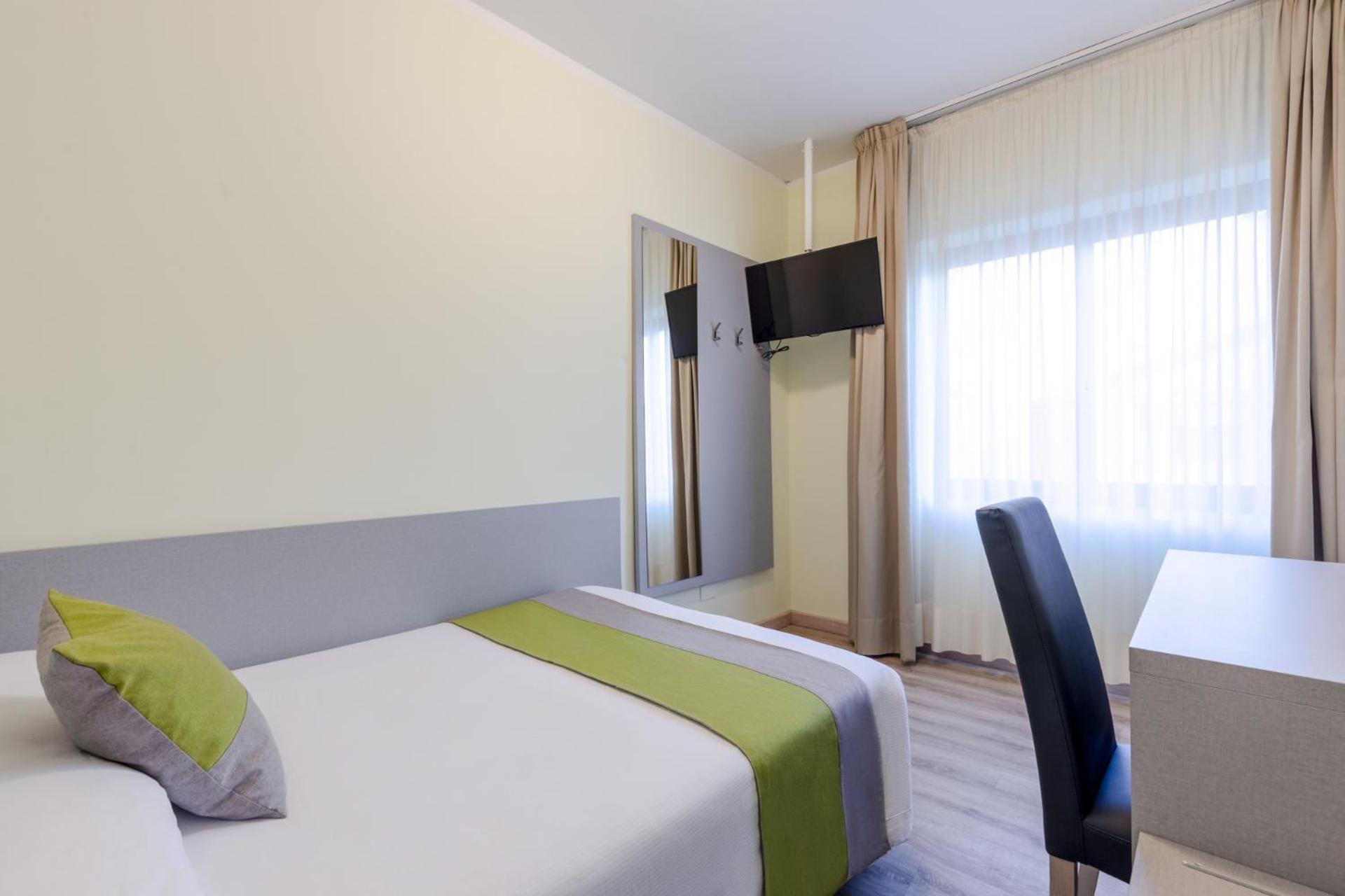 Small Double Room