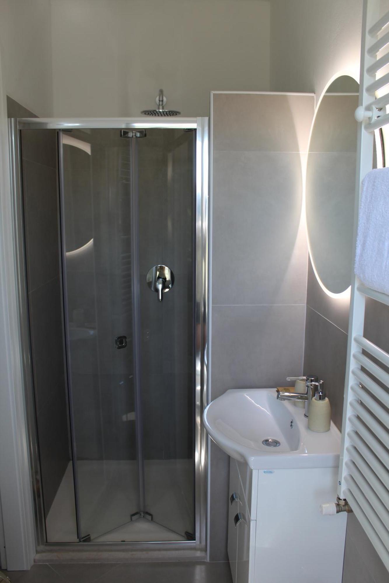 Double Room Private Bathroom